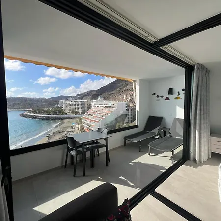 Ocean Wave Retreat Patalavaca
