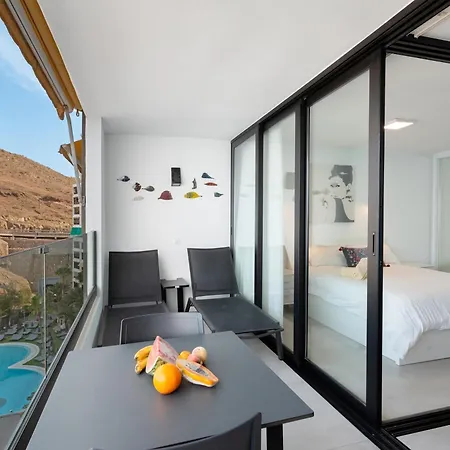 Ocean Wave Retreat Apartment *
